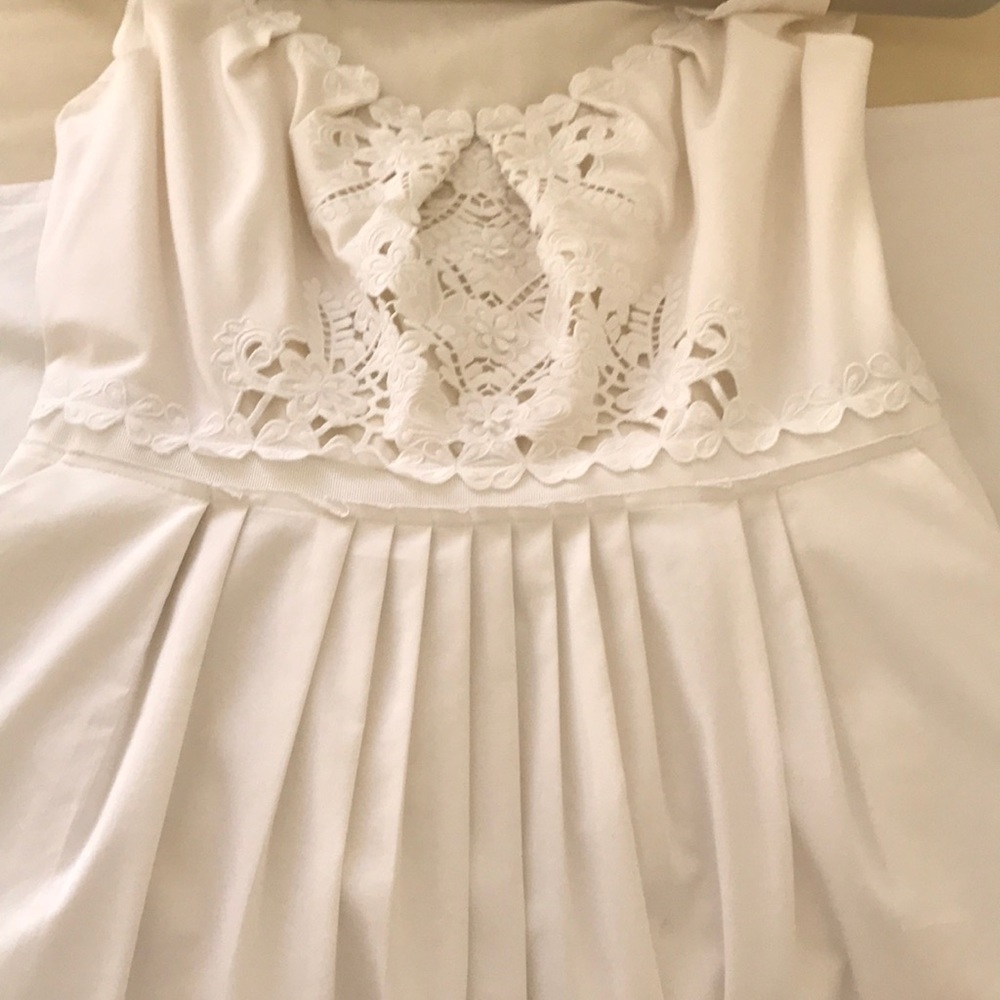 Dress - Picture 5 of 6
